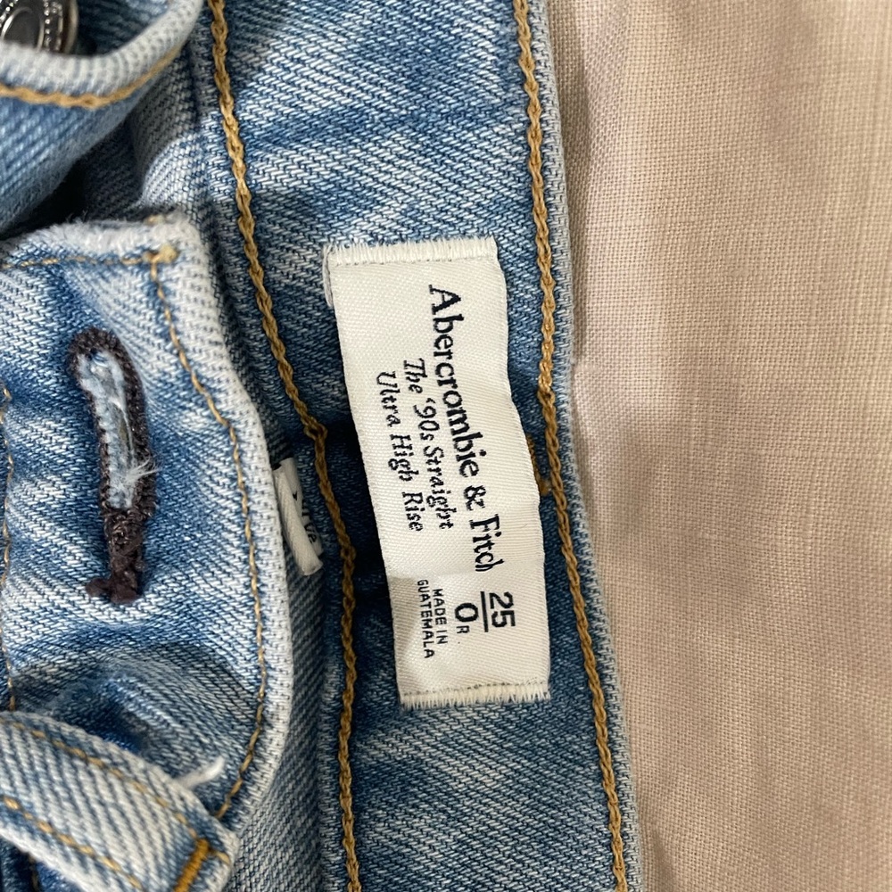 ABERCROMBIE 90s straight ultra high rise NWOT curve love